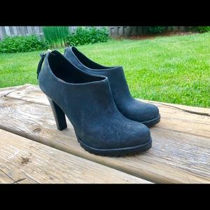 Vicenza Leather High-heeled Ankle Booties